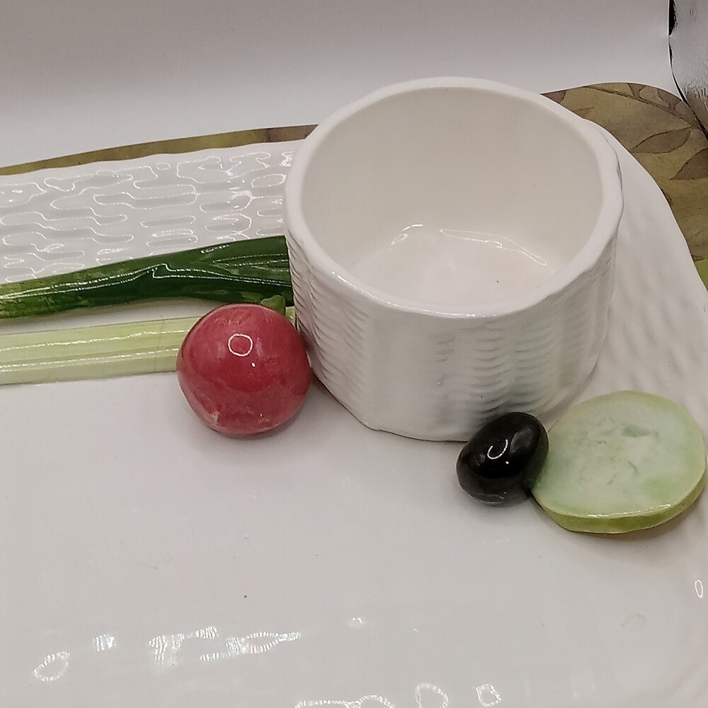 BRIGGS POTTERY Sculpted Vegetable Serving Platter Dip Cup Signed 12" Charcuterie - Picture 3 of 15